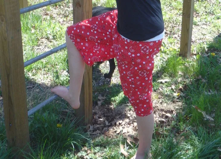 Girls Elastic Waist Red Bandana Print Culottes-Child Medium