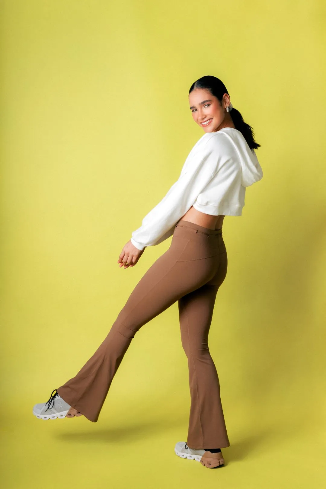 JET SET FLARE CARAMEL LEGGING