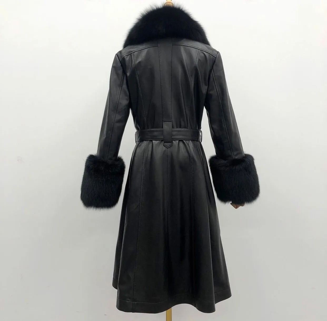MI LOVES SIGNATURE Luxurious leather trench coat with Synthetic fur trim/cuffs