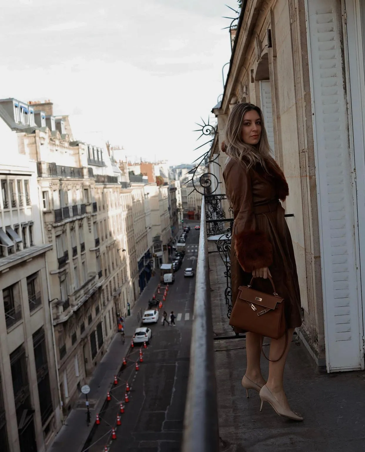 MI LOVES SIGNATURE Luxurious leather trench coat with Synthetic fur trim/cuffs