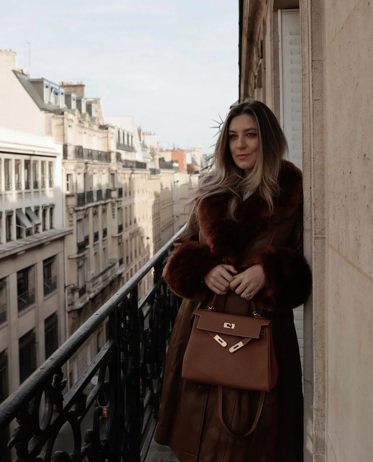 MI LOVES SIGNATURE Luxurious leather trench coat with Synthetic fur trim/cuffs