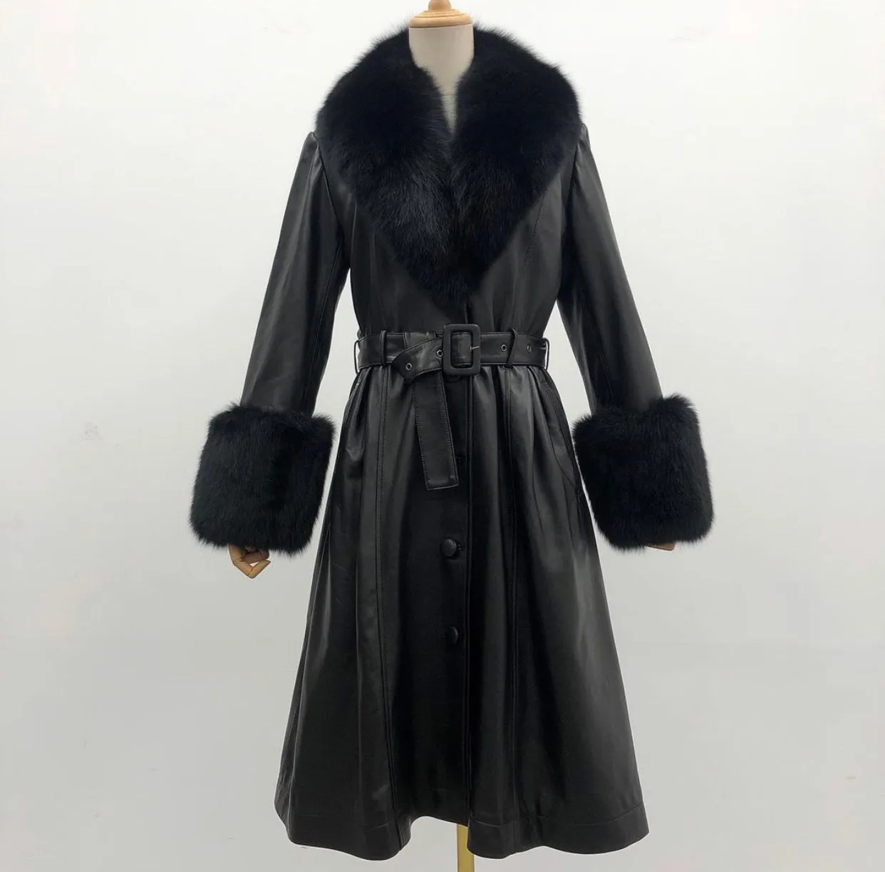 MI LOVES SIGNATURE Luxurious leather trench coat with Synthetic fur trim/cuffs